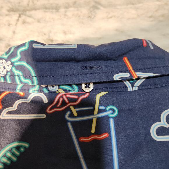 Chubbies Men's Button up Friday shirt size XL - Picture 4 of 6